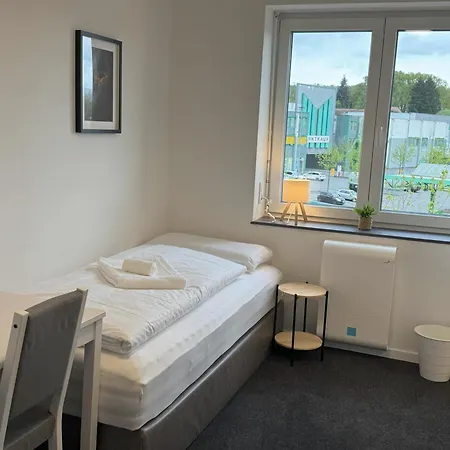 Apartamento Modernes Mit Holzflair In Zentrumsnaehe