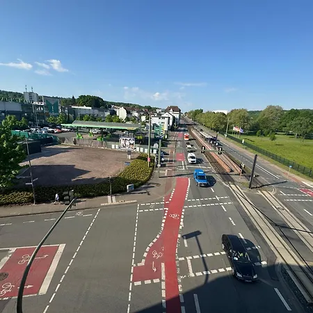 Modernes Mit Holzflair In Zentrumsnaehe *