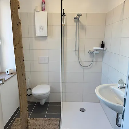 Modernes Mit Holzflair In Zentrumsnaehe *